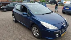 Blauw Gebruikt 2007 Peugeot 307 Hatchback | € 2.250 (Eerlijke prijs)
