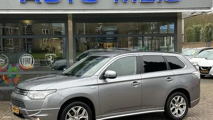 Occasion Mitsubishi Outlander 121 PK (88 kW) 2014 Grijs SUV
