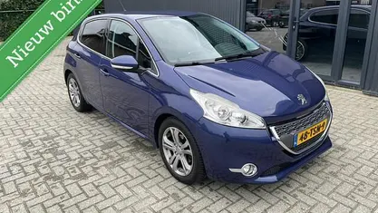 Occasion 2012 Peugeot 208 Allure Hatchback | € 3.499 (Eerlijke prijs)