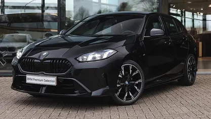 Gebruikt 2025 BMW 120 Comfort Edition Hatchback | € 35.950 (Eerlijke prijs)