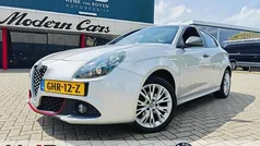 Gebruikt 2016 Alfa Romeo Giulietta Hatchback | € 14.995 (Eerlijke prijs)