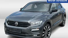 Grijs Gebruikt 2021 VW T-Roc R-line SUV | € 29.950 (Eerlijke prijs)