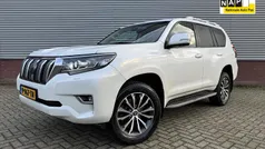Wit (metallic) Gebruikt 2019 Toyota Land Cruiser Executive Van | € 34.500 (Goede deal)