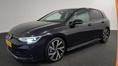 Zwart Gebruikt 2020 VW Golf VII R-line Hatchback | € 24.880 (Eerlijke prijs)
