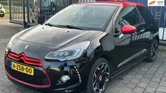 Zwart Gebruikt 2015 Citroën DS3 PureTech Hatchback | € 6.888 (Eerlijke prijs)
