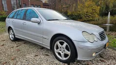 Grijs Gebruikt 2002 Mercedes 200 Elegance Stationwagen | € 1.999 (Goede deal)
