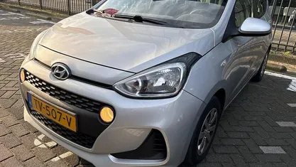 Grijs Occasion 2019 Hyundai i10 Comfort Hatchback | € 9.395 (Eerlijke prijs)