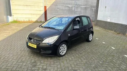 Occasion Mitsubishi Colt Invite 95 PK (69 kW) 2007 Zwart Hatchback