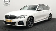 Wit Gebruikt 2021 BMW 320 M Sport Stationwagen | € 30.840 (Eerlijke prijs)