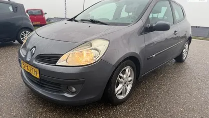 Occasion Renault Clio II Dynamique 112 PK (82 kW) 2007 Hatchback