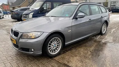 Gebruikt 2012 BMW 320 Luxury Line Stationwagen | € 4.750 (Goede deal)