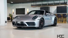 Zilver, metallic lak Gebruikt 2023 Porsche 911 Targa 4 Cabriolet | € 217.950 (Eerlijke prijs)