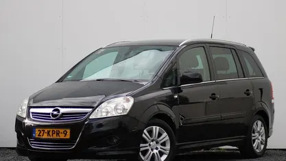 Zwart Gebruikt 2010 Opel Zafira Cosmo MPV | € 3.400 (Eerlijke prijs)