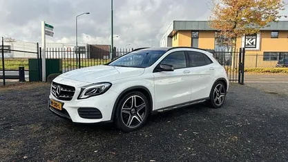 Wit (metallic) Gebruikt 2017 Mercedes GLA200 Premium Plus SUV | € 21.995 (Eerlijke prijs)