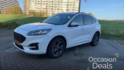 Wit Occasion 2022 Ford Kuga ST-Line X SUV | € 26.945 (Eerlijke prijs)