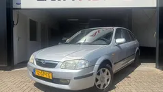 Grijs, metallic lak Gebruikt 2001 Mazda 323 Hatchback | € 1.195 (Super prijs)
