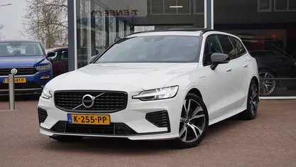 Occasion Volvo V60 R-Design 253 PK (186 kW) 2021 Wit Stationwagen