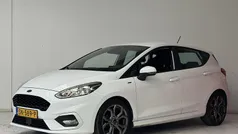 Wit Gebruikt 2018 Ford Fiesta ST-Line Hatchback | € 13.740 (Eerlijke prijs)