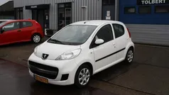 Gebruikt 2010 Peugeot 107 Urban Move Hatchback | € 2.750 (Eerlijke prijs)