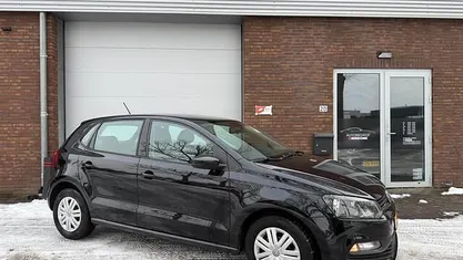 Occasion 2015 VW Polo Hatchback | € 6.499 (Eerlijke prijs)