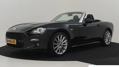 Zwart Gebruikt 2019 Fiat 124 Spider Lusso Cabriolet | € 24.895 (Eerlijke prijs)