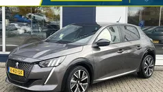 Grijs Gebruikt 2020 Peugeot 208 GT-line Hatchback | € 16.435 (Eerlijke prijs)