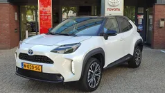 Wit Gebruikt 2021 Toyota Yaris Cross Executive SUV | € 29.339 (Eerlijke prijs)