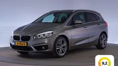 Grijs, metallic lak Gebruikt 2015 BMW 218 M Sport MPV | € 12.745 (Eerlijke prijs)