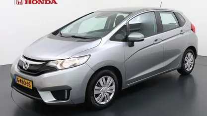 Grijs Gebruikt 2017 Honda Jazz Trend Hatchback | € 12.950 (Eerlijke prijs)
