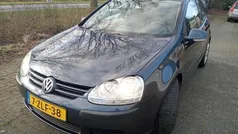Blauw Gebruikt 2005 VW Golf IV Hatchback | € 1.795 (Eerlijke prijs)