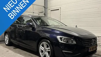 Gebruikt 2016 Volvo V60 Summum Stationwagen | € 6.900 (Goede deal)