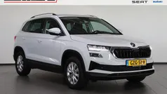 Wit Gebruikt 2024 Skoda Karoq Business Line SUV | € 33.750 (Super prijs)