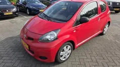 Rood Gebruikt 2009 Toyota Aygo Comfort Hatchback | € 1.750 (Goede deal)