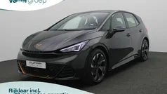 Grijs Gebruikt 2024 Cupra Born Hatchback | € 32.900 (Eerlijke prijs)