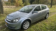 Grijs Gebruikt 2004 Opel Astra Cosmo Hatchback | € 1.650 (Eerlijke prijs)