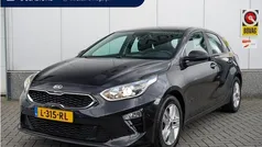 Gebruikt 2021 Kia Ceed Hatchback | € 15.990 (Eerlijke prijs)