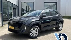 Zwart Gebruikt 2022 Toyota Yaris Cross Active SUV | € 23.945 (Eerlijke prijs)