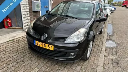 Occasion Renault Clio II Exception 98 PK (72 kW) 2006 Zwart Hatchback