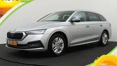 Grijs Gebruikt 2020 Skoda Octavia Style Stationwagen | € 17.940 (Eerlijke prijs)