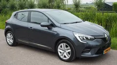 Grijs Gebruikt 2021 Renault Clio V Hatchback | € 19.500 (Eerlijke prijs)