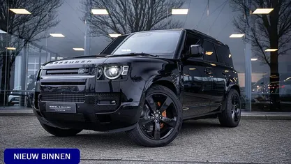 Zwart Occasion 2025 Land Rover Defender HSE Dynamic SUV | € 105.795 (Eerlijke prijs)