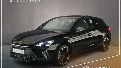 Occasion Cupra Leon 204 PK (150 kW) 2025 Metallic mythical black (0e) Hatchback