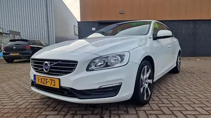 Gebruikt 2014 Volvo V60 Momentum Stationwagen | € 4.850 (Super prijs)
