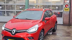 Rood Gebruikt 2018 Renault Clio GrandTour LIMITED Stationwagen | € 8.950 (Eerlijke prijs)