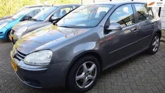 Grijs Gebruikt 2007 VW Golf V Hatchback | € 2.999 (Eerlijke prijs)