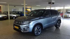 Gebruikt 2024 Suzuki Vitara Style SUV | € 27.950 (Eerlijke prijs)