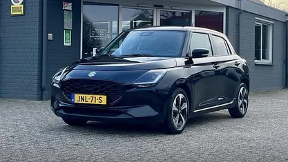 Occasion 2025 Suzuki Swift Style Hatchback | € 21.450 (Eerlijke prijs)