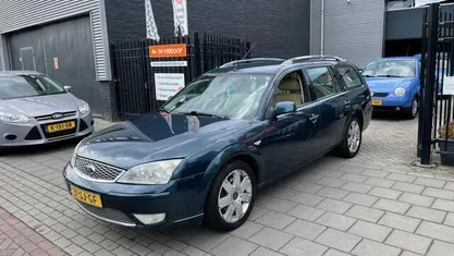 Occasion Ford Mondeo Ghia 145 PK (106 kW) 2006 Blauw, metallic lak Stationwagen