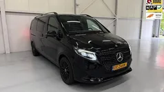 Zwart Gebruikt 2024 Mercedes V300 MPV | € 69.950 (Eerlijke prijs)