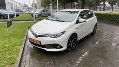 Wit Gebruikt 2017 Toyota Auris Hybrid Hatchback | € 15.450 (Eerlijke prijs)